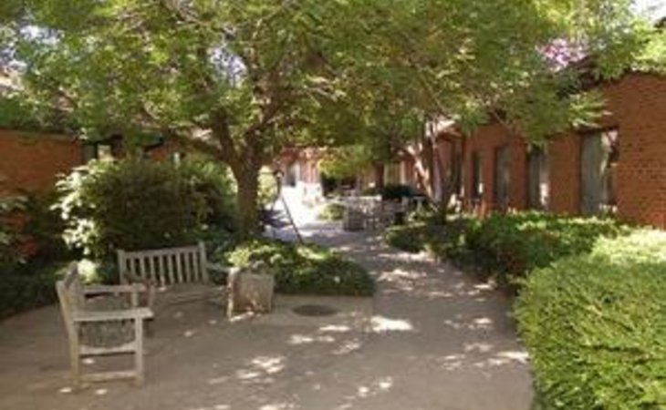 golden-livingcenter-woodlands-47629