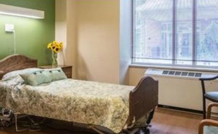 spring-creek-rehabilitation-and-health-care-center-17111-6555_11