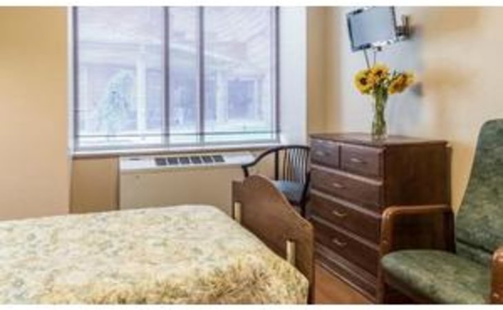 spring-creek-rehabilitation-and-health-care-center-17111-6555_13