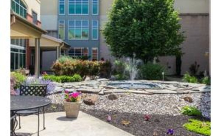 spring-creek-rehabilitation-and-health-care-center-17111-6555_21