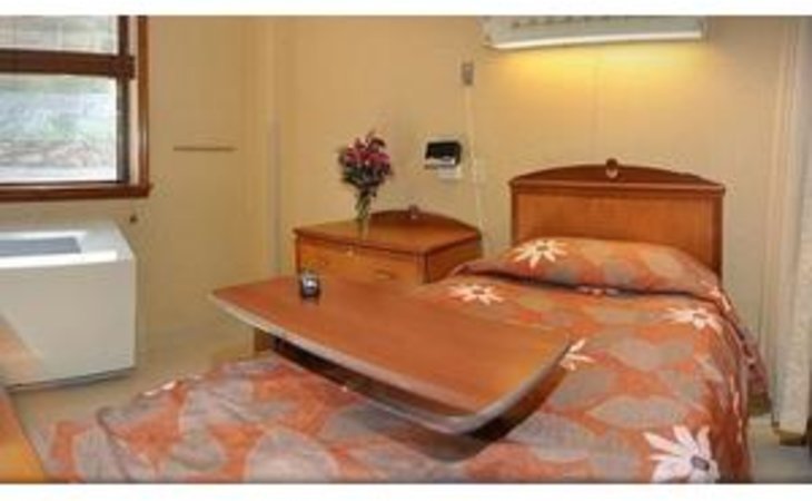 salem-hills-rehabilitation-and-nursing-center-10578-6830_5