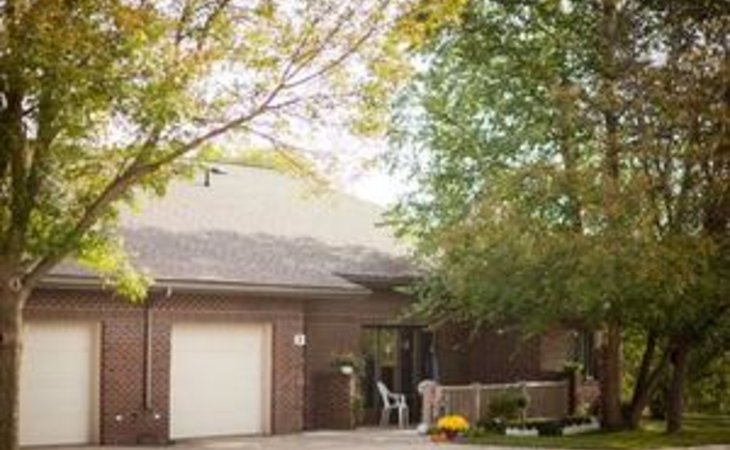 arlin-falck-assisted-living-52101