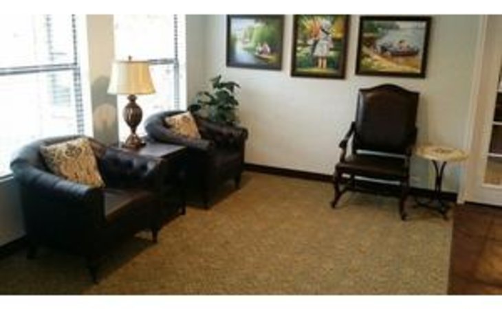 magnolia-manor-nursing-home-75657-70800_2