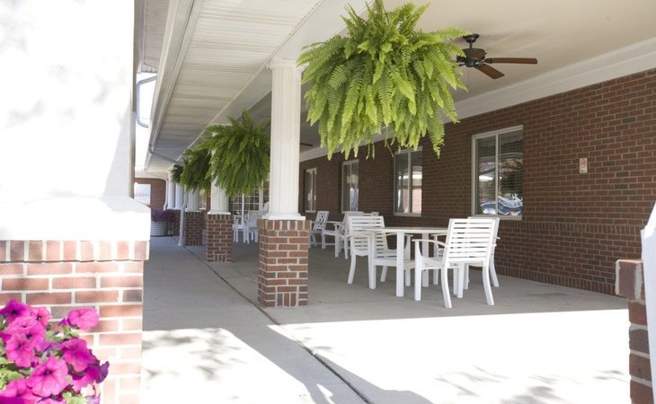 sellersburg-healthcare-center-47172-7802_8