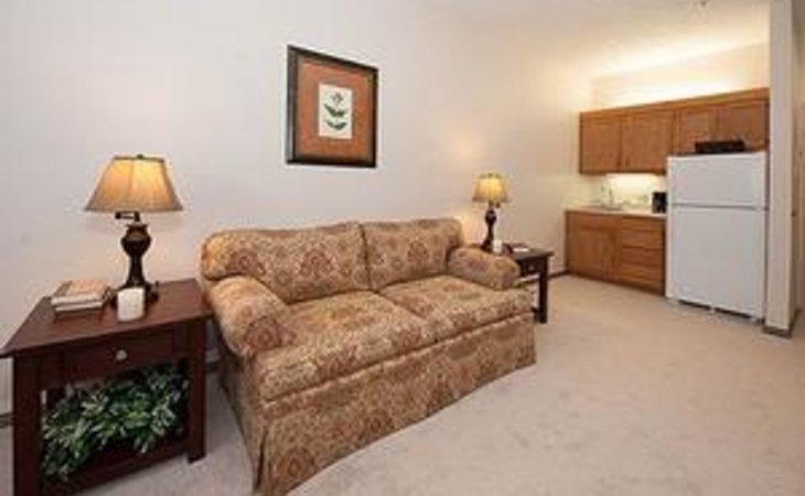 country-club-retirement-center-bellaire-43906-8358_5