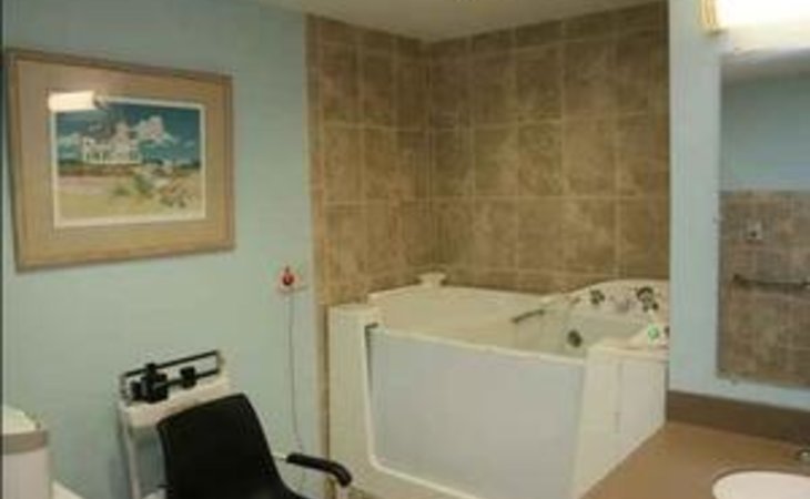 steere-house-nursing-and-rehabilitation-center-02903-9463_7