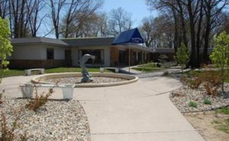 golden-livingcenter-fountainview-46545