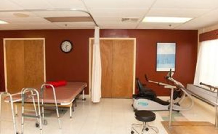 assisted-living-at-northern-riverview-10927-9646_6