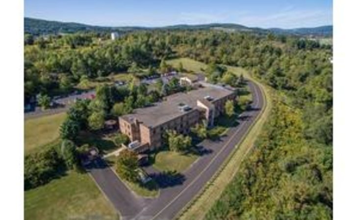 pearl-and-everett-gilmour-health-care-facility-13815-9680_7