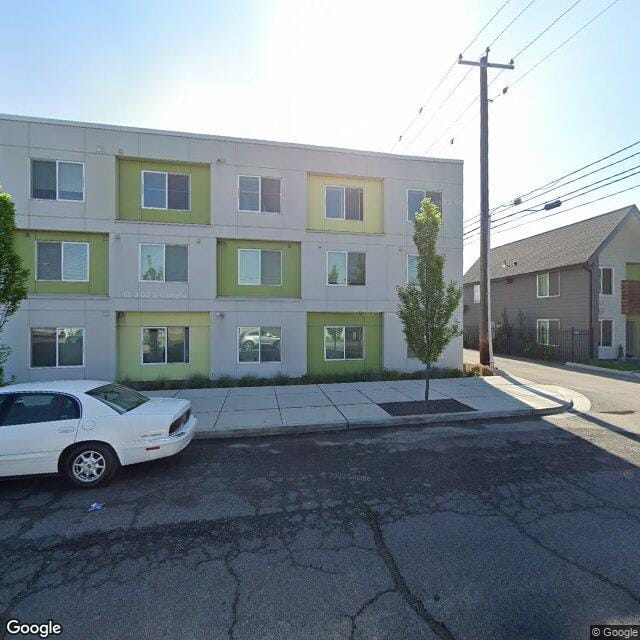 1 South Madelia