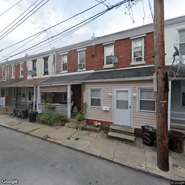 10 Florence Ave