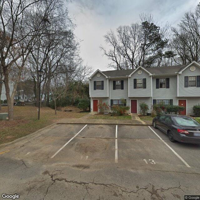 1011 Parkthrough St