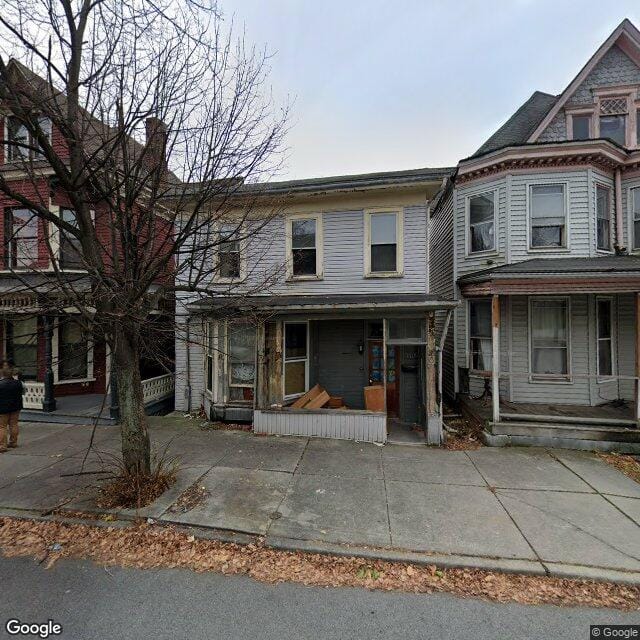 1015 Lexington Ave