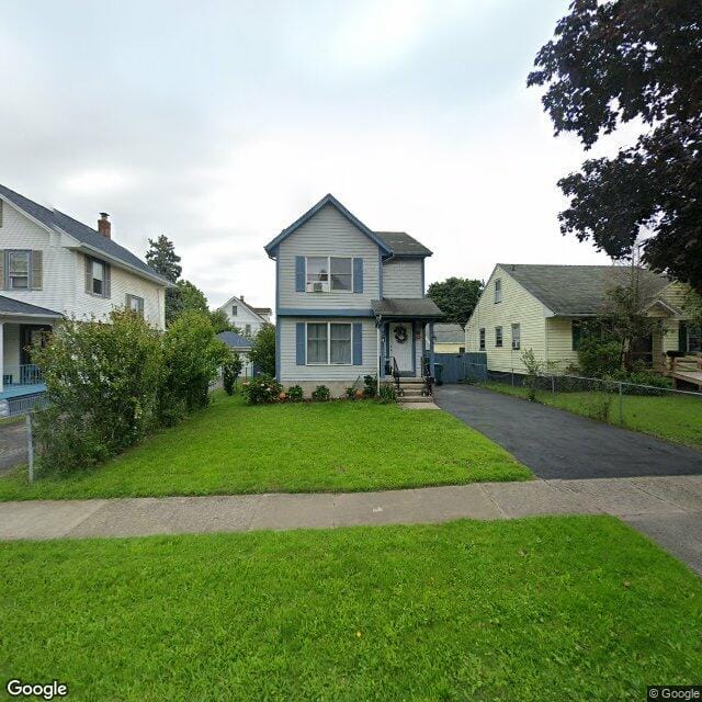 106 Sunset St