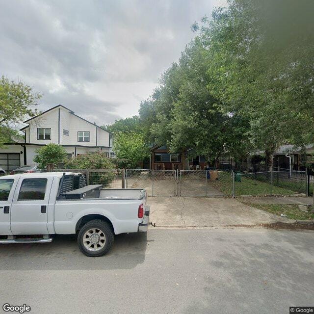 1109 Brookswood Ave