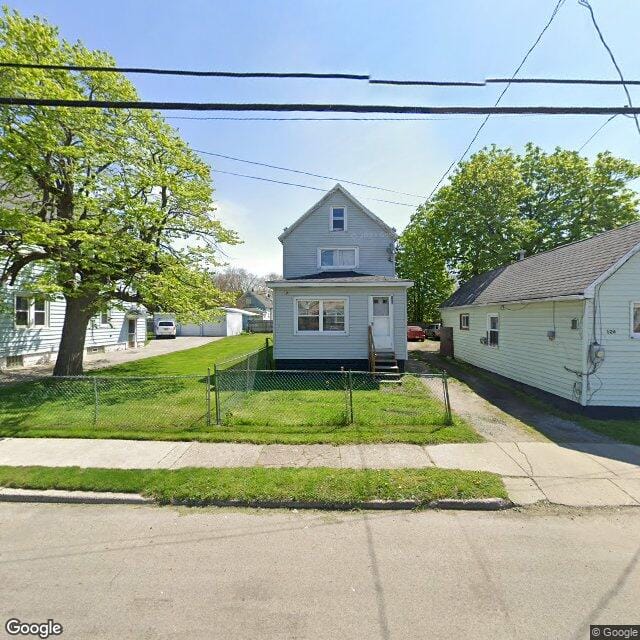 120 Ingham Ave