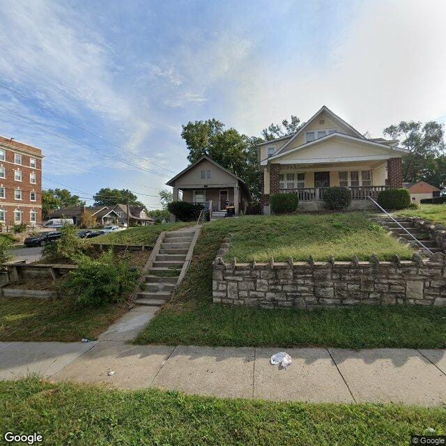 1201 Bennington Ave