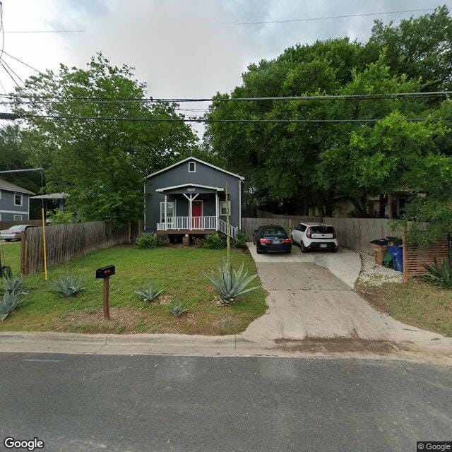 1203 Eleanor St