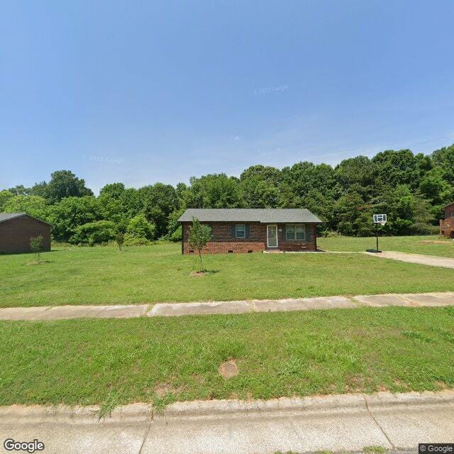 1216 Rickert St