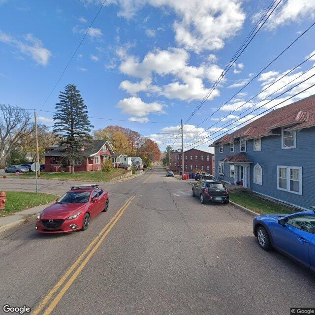 1306 Ethan Allen / E Spring St