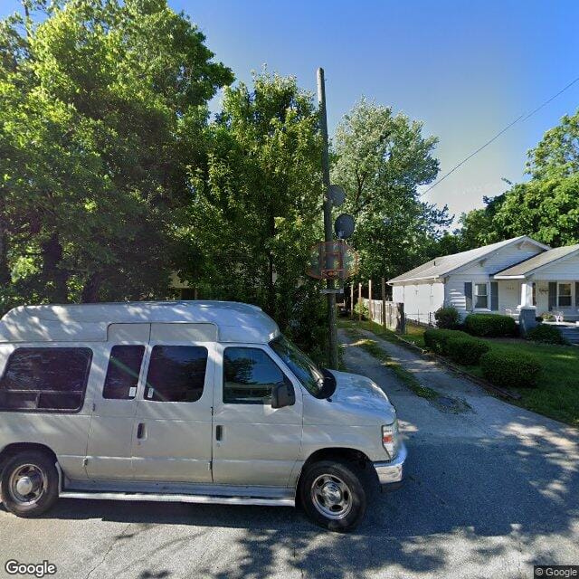 1306 Sloan St