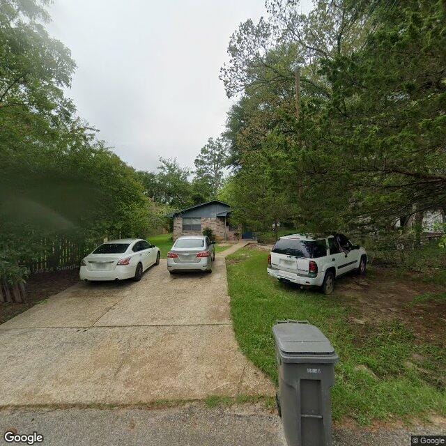 1309 N Warren St