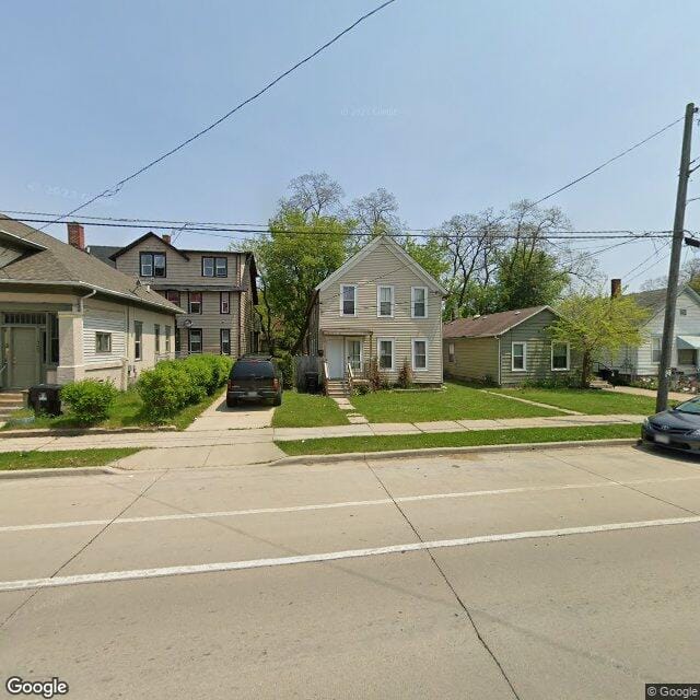1325 Marquette St