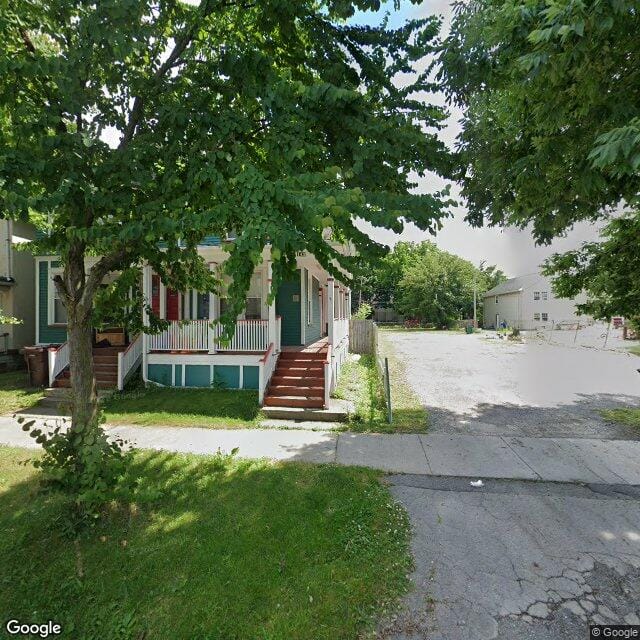 135 Comfort St