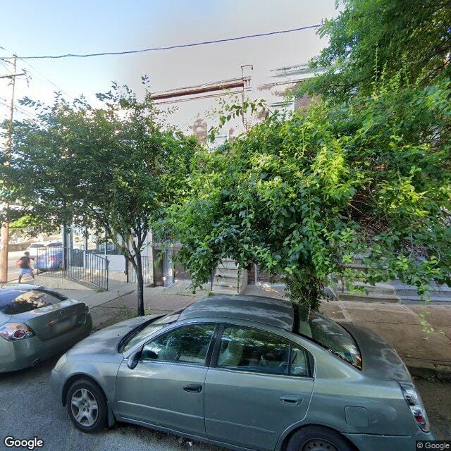 1382 Narragansett St
