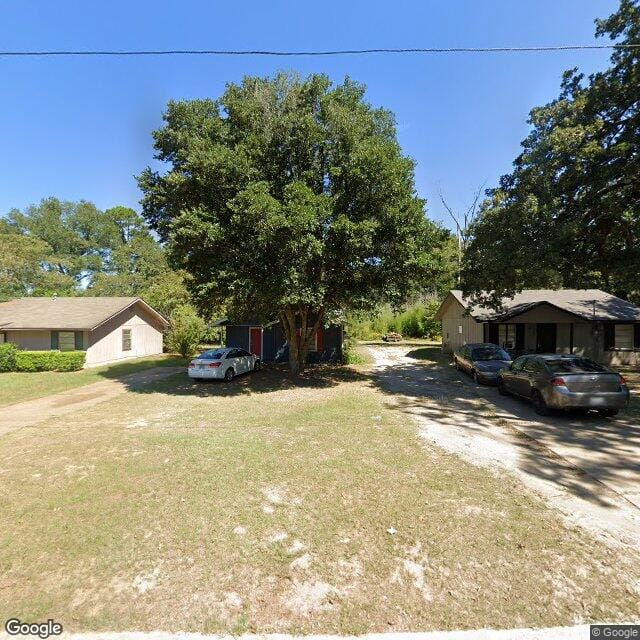 1402 Rho St