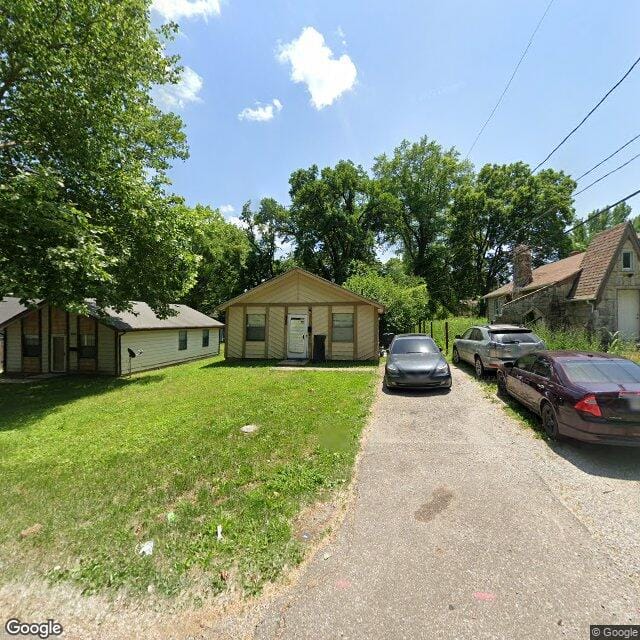 1411 E 72nd St