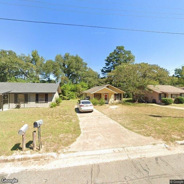 1412 Rho St