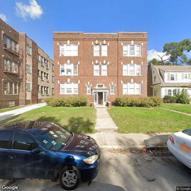 15 Waltham St