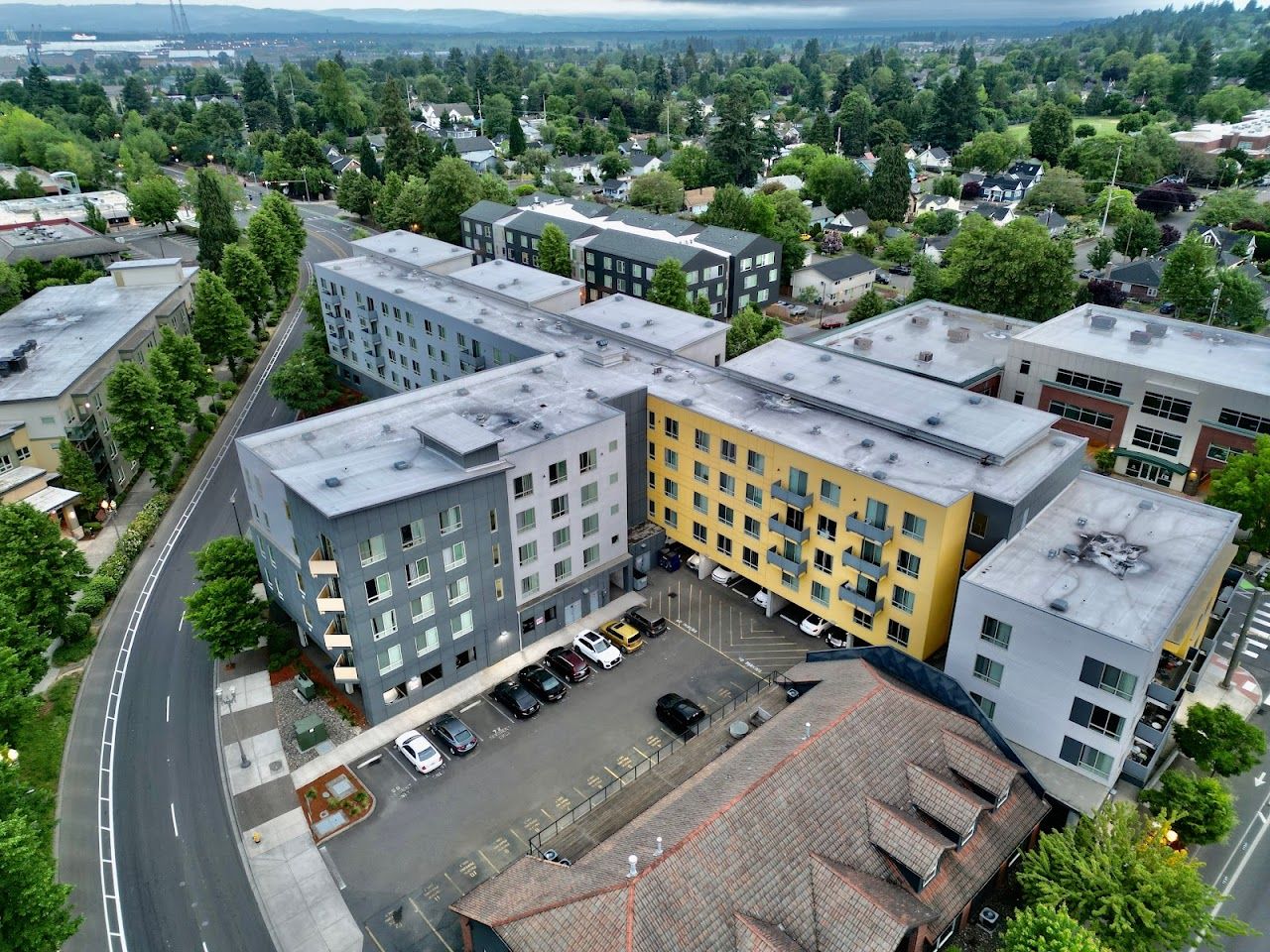 15 West Apartments