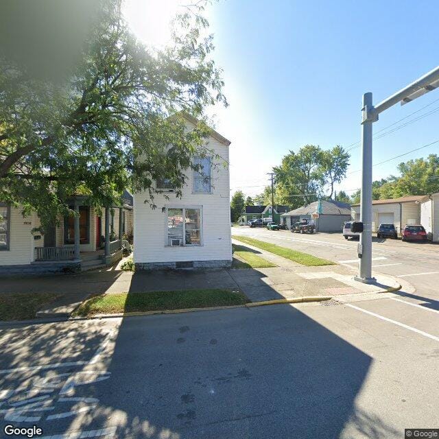 1502 E Spring St
