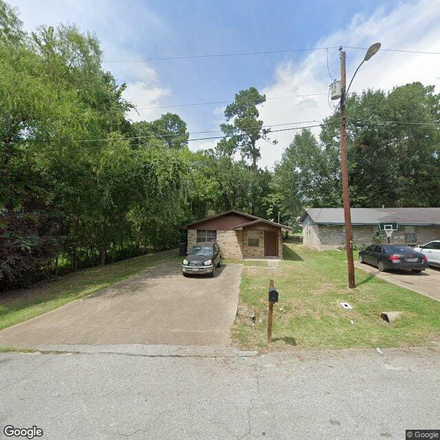 1505 Briarwood Dr