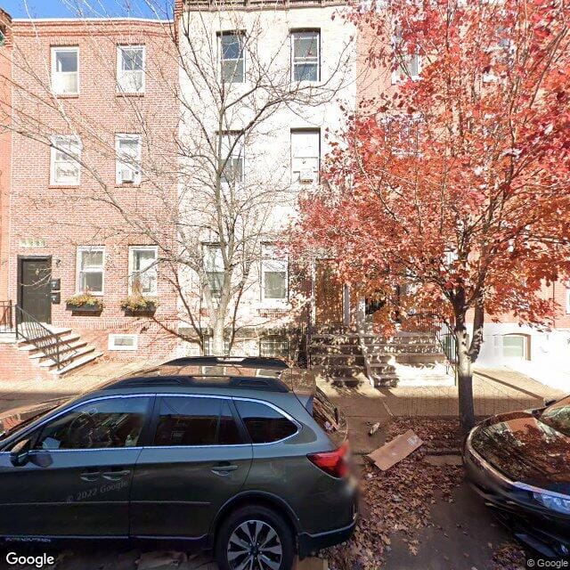 1523 Christian St