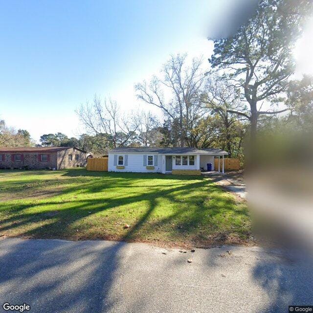 1537 W Robinhood Dr