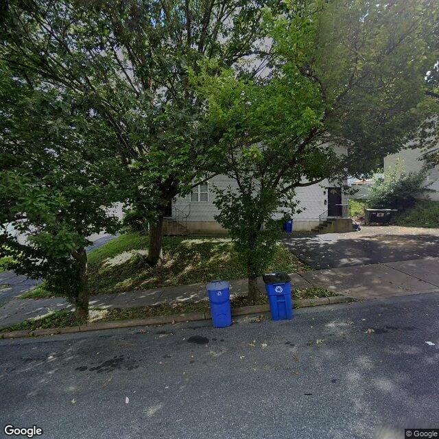 1538 E Eighth St Apts