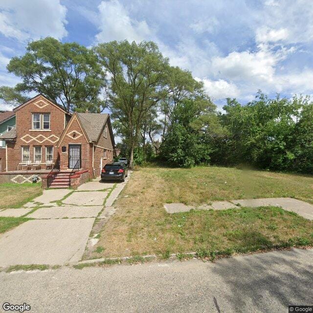 15718 Cheyenne St