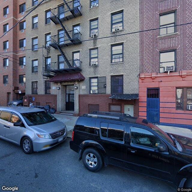 1684 Nelson Ave