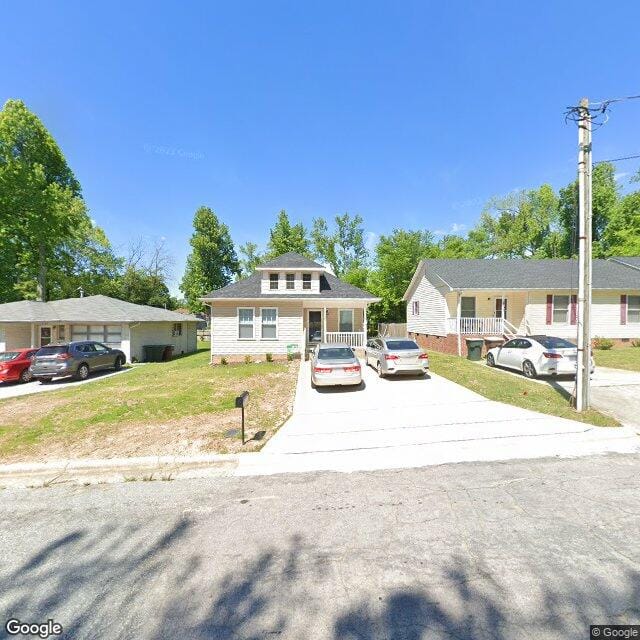 1702 Alice Ave
