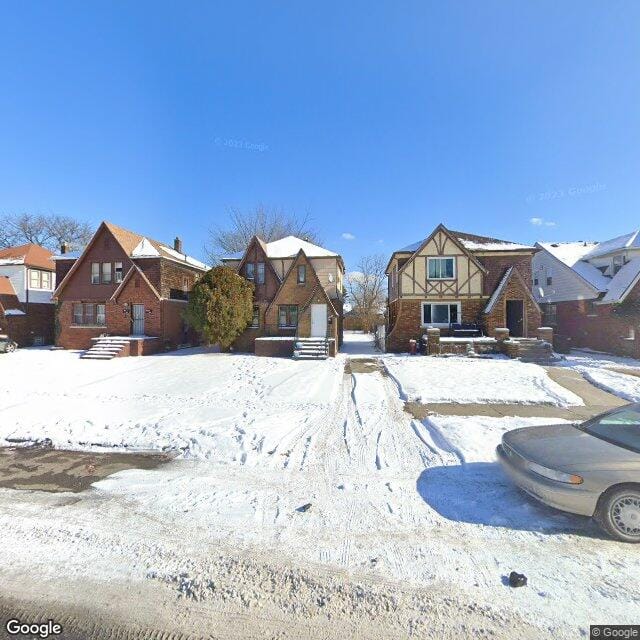 17194 Runyon St