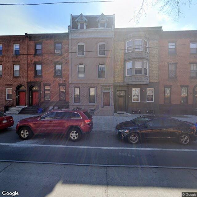 1724 W Girard Ave