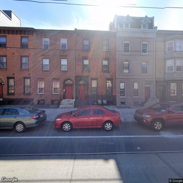 1728 W Girard Ave