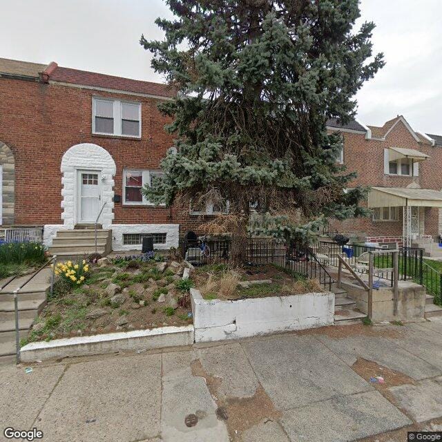 1807 W Eleanor St