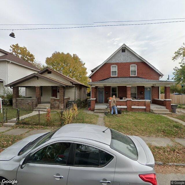 1833 35 S Olive St