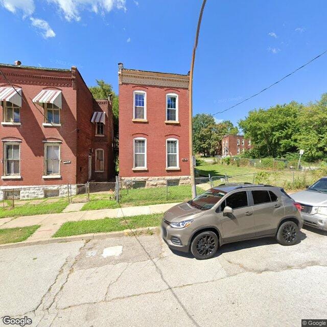 1903 Ferry St