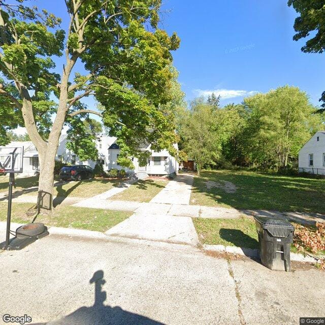 19176 Dresden St