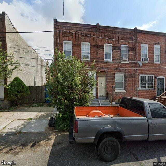 2035 E Auburn St